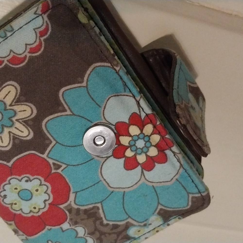 Thirty-One Wallet - Picture 2 of 6